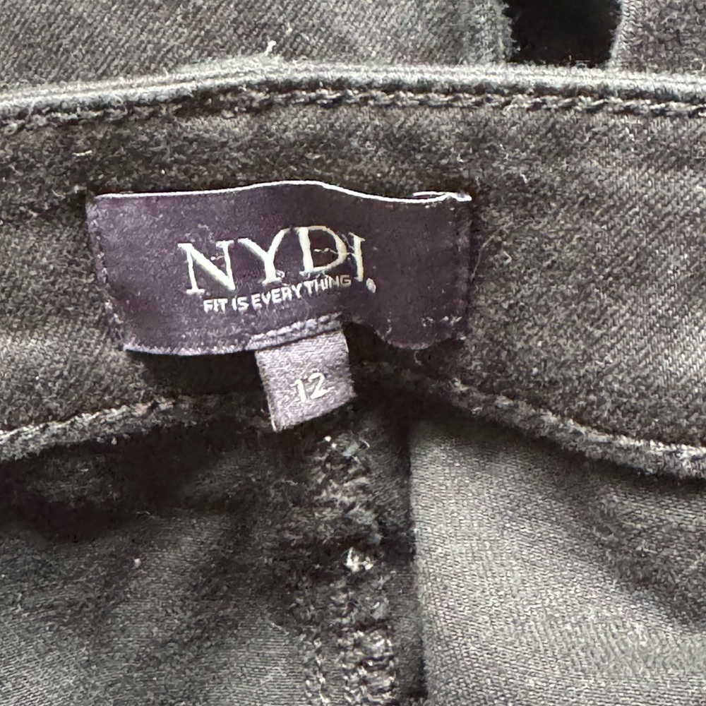 NWOT NYDJ “Briella” 11 inch Black Jean Shorts - Picture 9 of 14